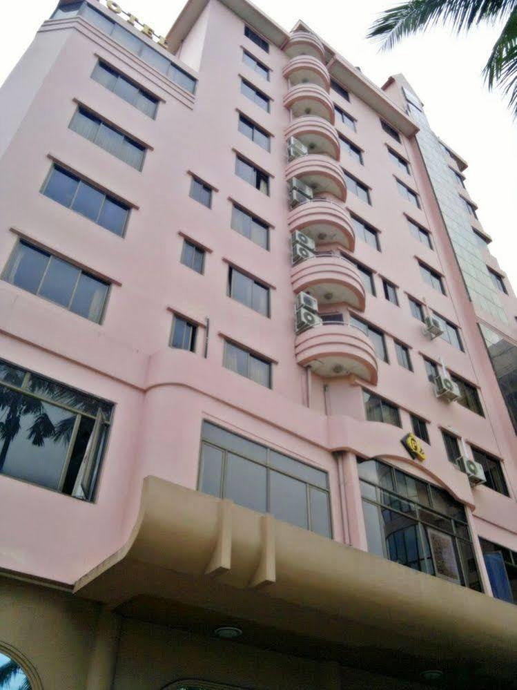 Queen'S Park Hotel Yangón Exterior foto