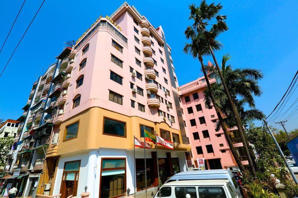 Queen'S Park Hotel Yangón Exterior foto